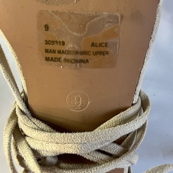 Fashion Nova Beige Suede Strappy Lace-Up Heels Women’s Size 9 - Picture 6 of 10